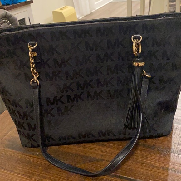 Michael kors bag - Picture 1 of 4